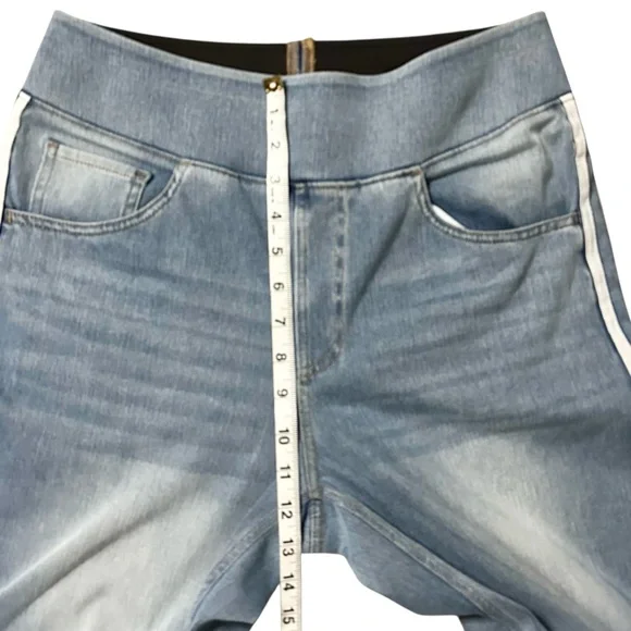 Halara Flex High Waisted Stripe Wide Leg Jeans w/ Pockets Size Medium - Picture 6 of 11